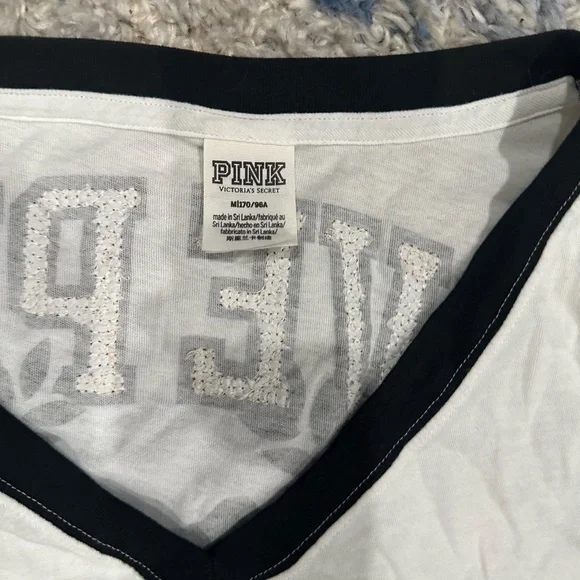 PINK Victoria's Secret White V-Neck Tee - Picture 10 of 11